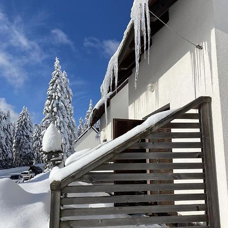 Apartma Idila ซเร็ตเช ภายนอก รูปภาพ