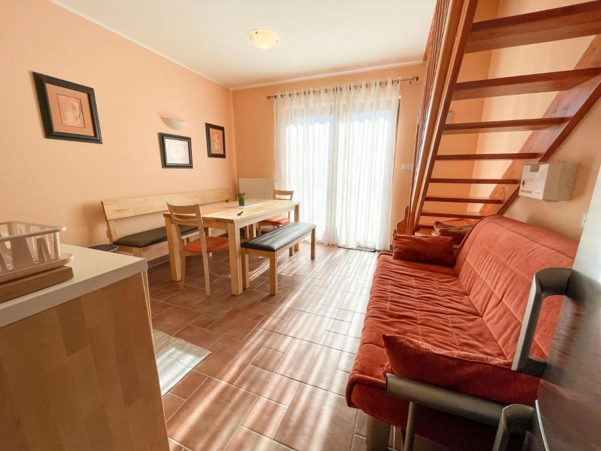Apartma Idila ซเร็ตเช ภายนอก รูปภาพ
