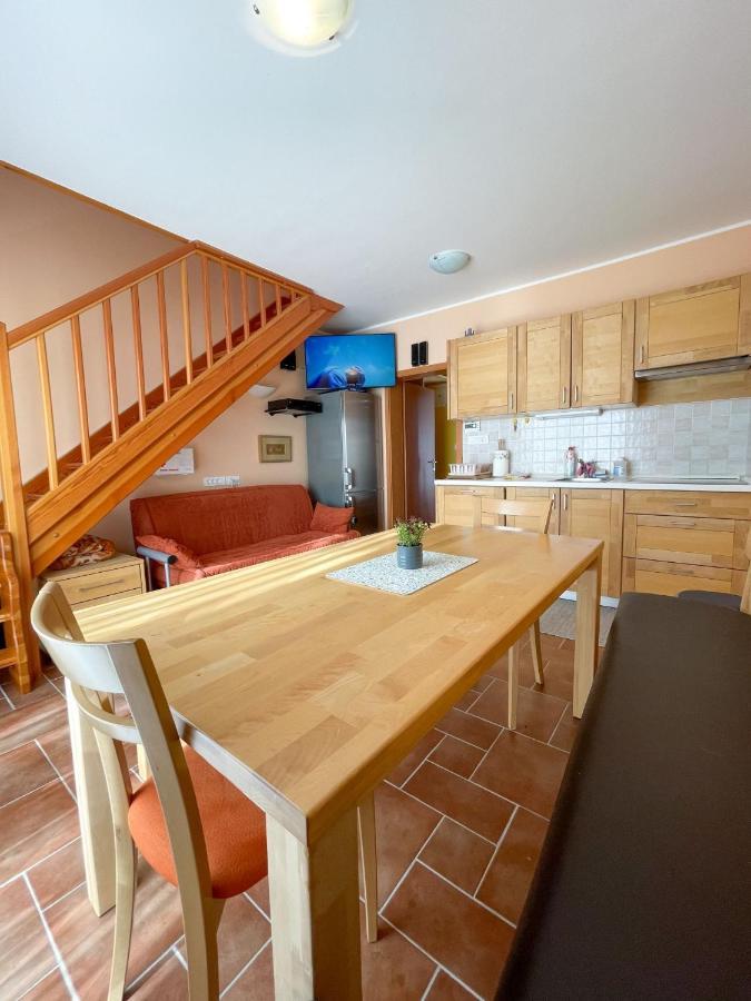 Apartma Idila ซเร็ตเช ภายนอก รูปภาพ
